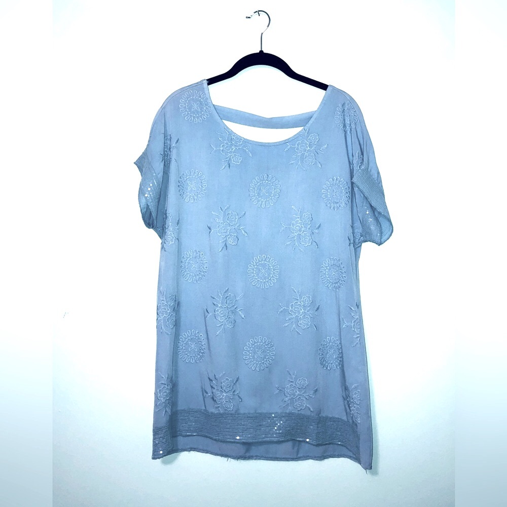 NWT_Women's Cut Out Back Blouse_ NWT